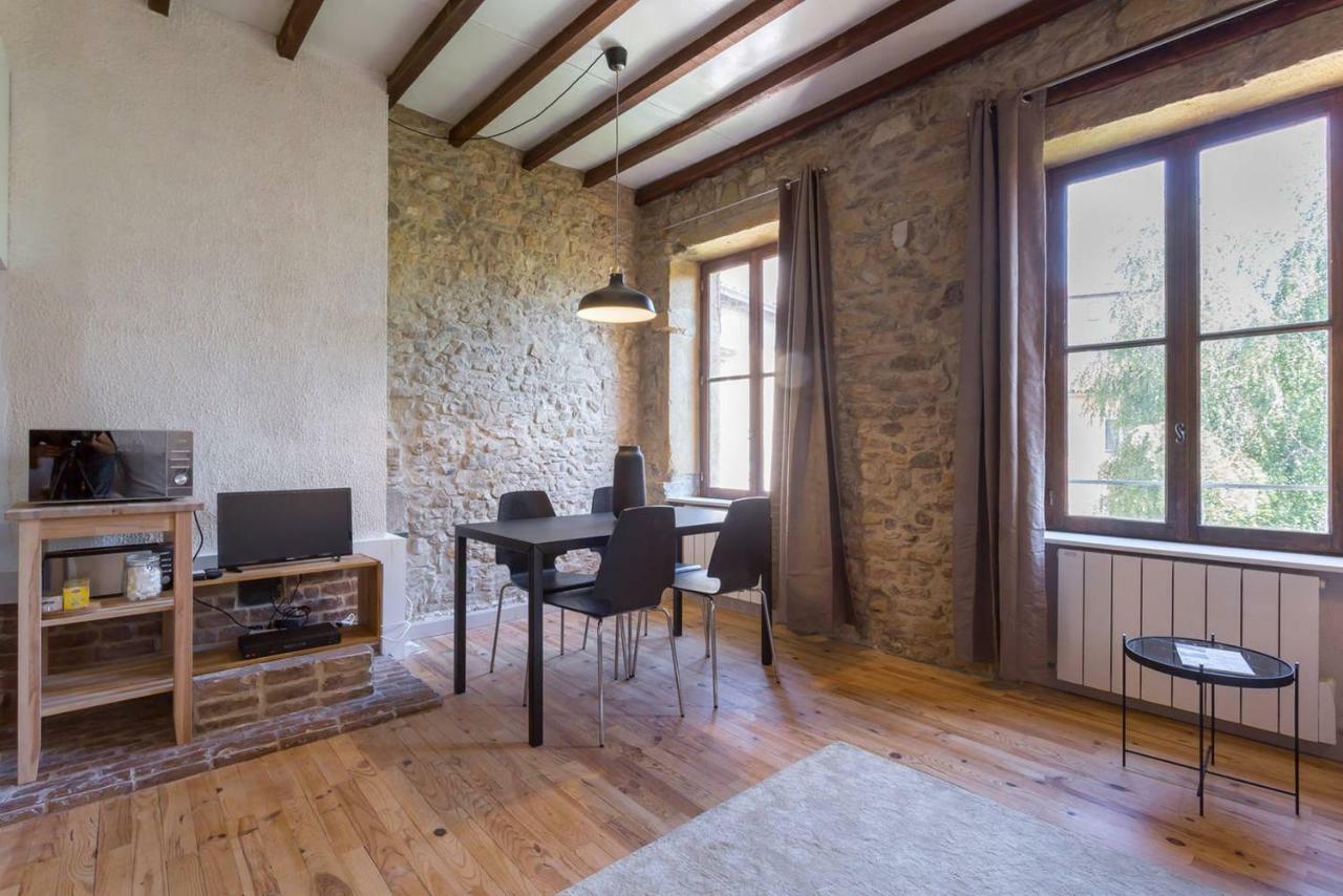 Sur Les Hauteurs Du Vieux Lyon Bagian luar foto